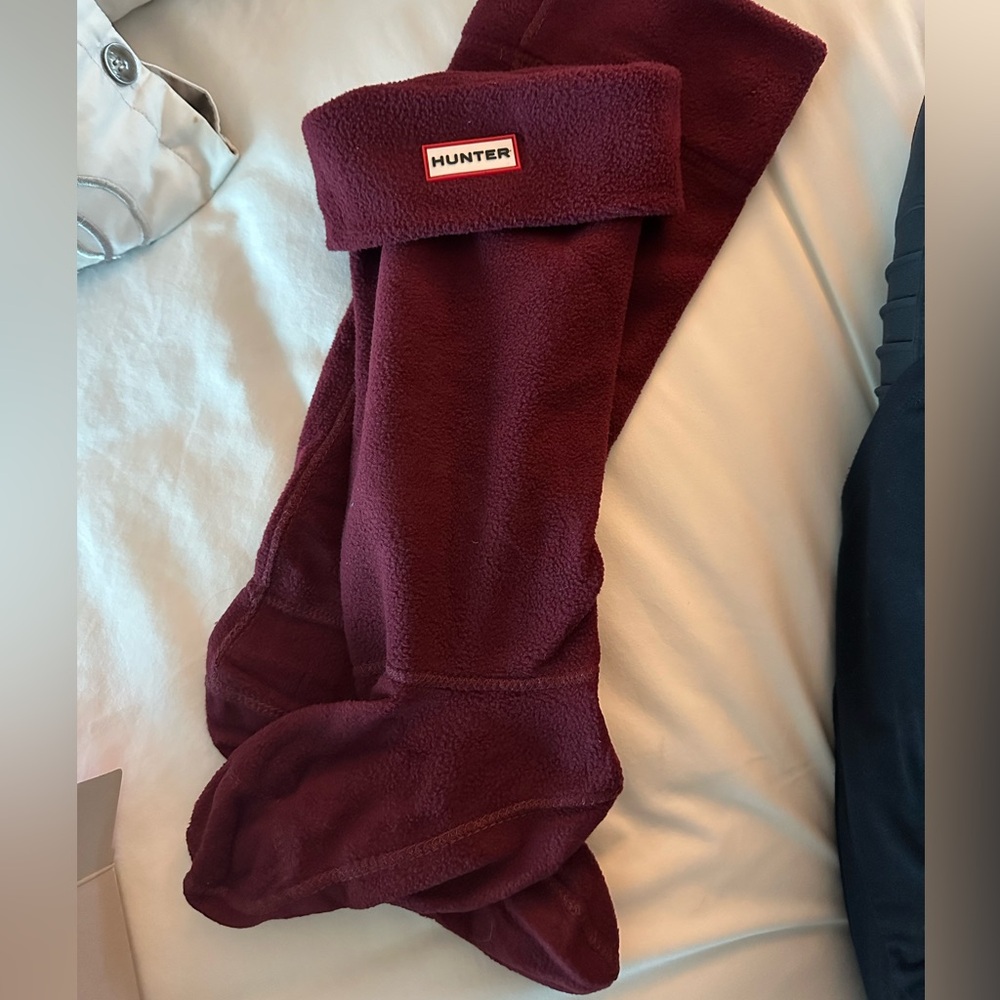 New in box Hunter boots socks in size M